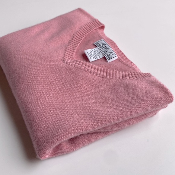 Arid K Designer Collection 🪸cashmere and silk v neck sweater - Picture 2 of 7